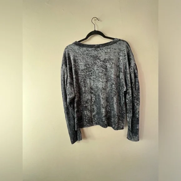 We The Free People Milan Blue crushed velvet top sweatshirt size Small - Picture 4 of 6